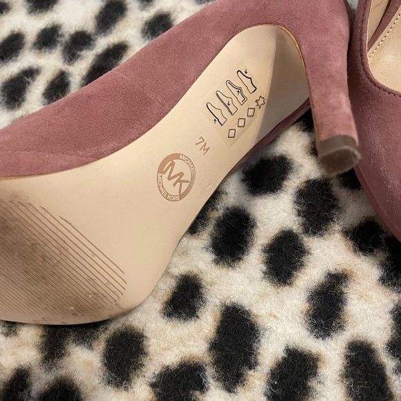 Michael Kors Dusty Pink Suede Heels - Picture 2 of 4